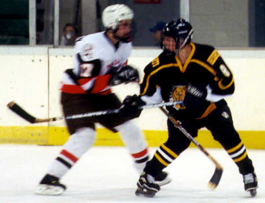 Kyle Barden sends a shot into the Padua zone.