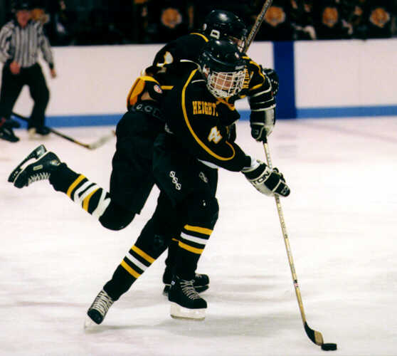 Jeff Houser avoids a collision at the red line.