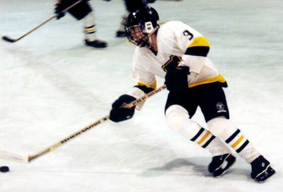 Jared Lavender leads the Tigers' rush.