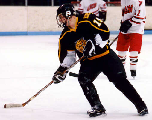 Jeff Hindulak follows the rush.