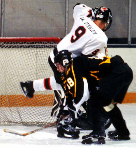 Jeff Hindulak wreaks havoc in the slot.